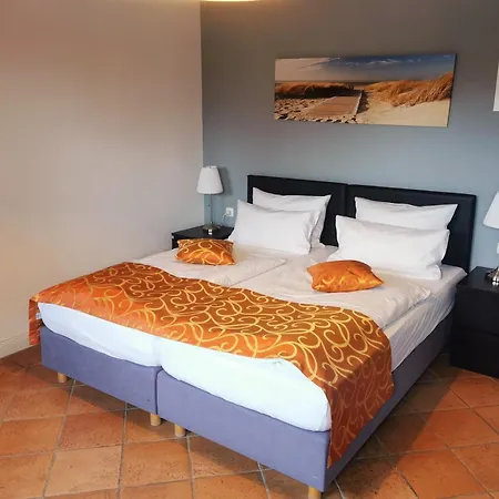 Unterwegs Ins Apartmenthaus Ehemalige Apartmenthaus Unterwegs Lägenhetshotell Rostock