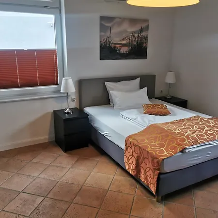 Aparthotel Unterwegs Ins Apartmenthaus Ehemalige Apartmenthaus Unterwegs 3*