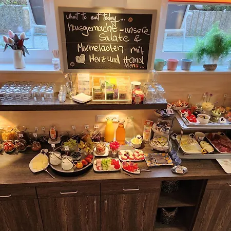 Unterwegs Ins Apartmenthaus Ehemalige Apartmenthaus Unterwegs 3*