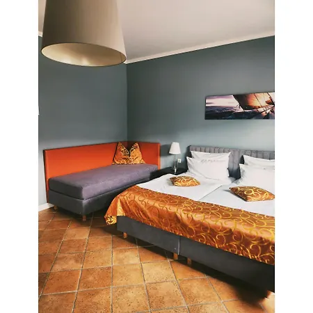 Lejlighedshotel Unterwegs Ins Apartmenthaus Ehemalige Apartmenthaus Unterwegs Rostock