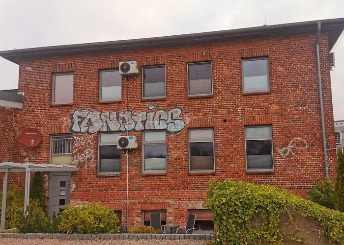 Unterwegs Ins Apartmenthaus Ehemalige Apartmenthaus Unterwegs