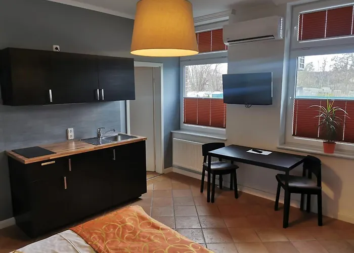 Unterwegs Ins Apartmenthaus Ehemalige Apartmenthaus Unterwegs Aparthotel Rostock