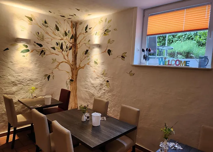 Unterwegs Ins Apartmenthaus Ehemalige Apartmenthaus Unterwegs 3* ロストック