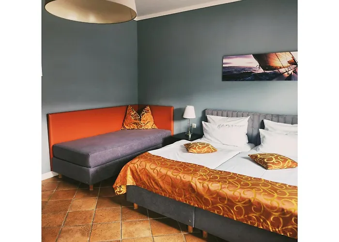 Aparthotel Unterwegs Ins Apartmenthaus Ehemalige Apartmenthaus Unterwegs Rostock